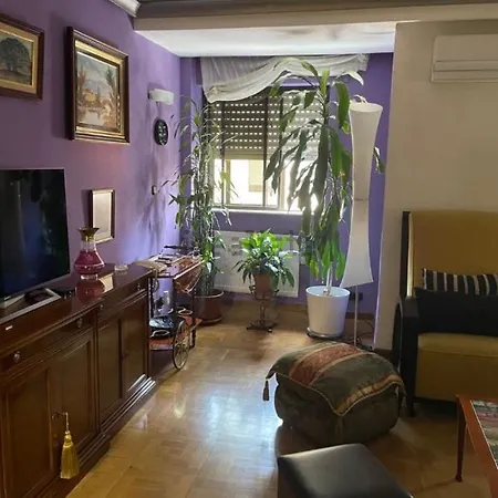 Junto Plaza Mayor. Habitaciones Salamanca