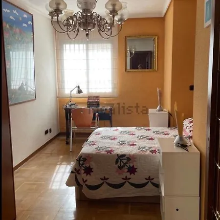Junto Plaza Mayor. Habitaciones * Salamanca